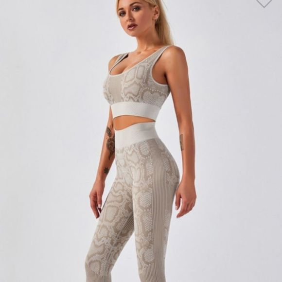 Women's High Quality Viper Snake Print Crop Tank & Legging 2Pc Yoga Size Small - Picture 8 of 11